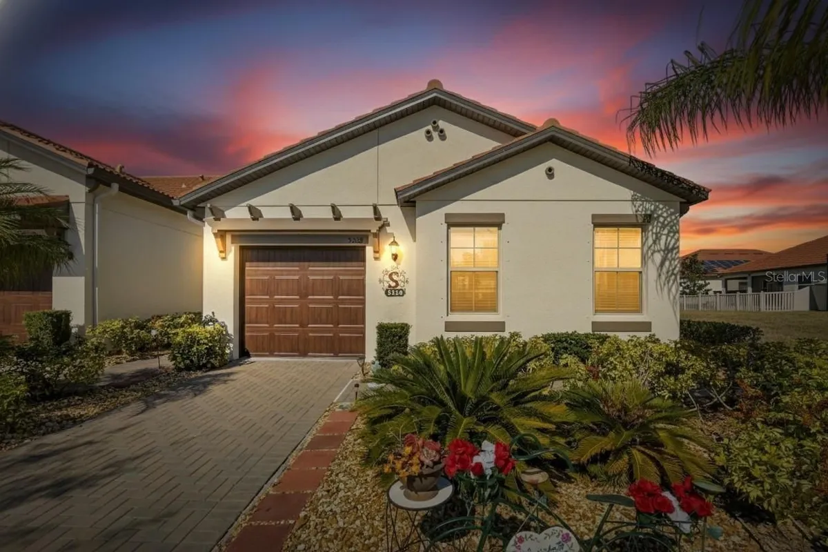 Property Slideshow image 1 of 98 | 5328 stoic vale dr, Wimauma, FL, 33598