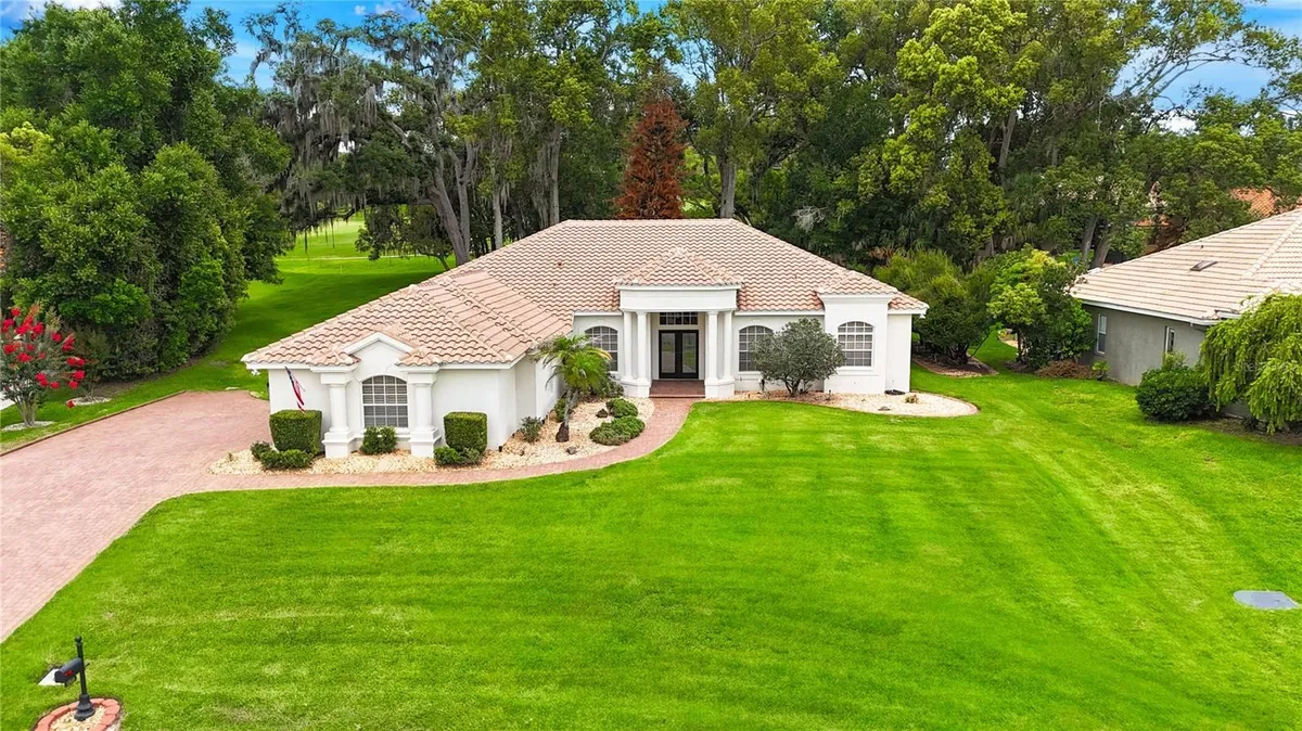 Property Slideshow image 1 of 65 | 12649 oak hollow ct, Dade City, FL, 33525