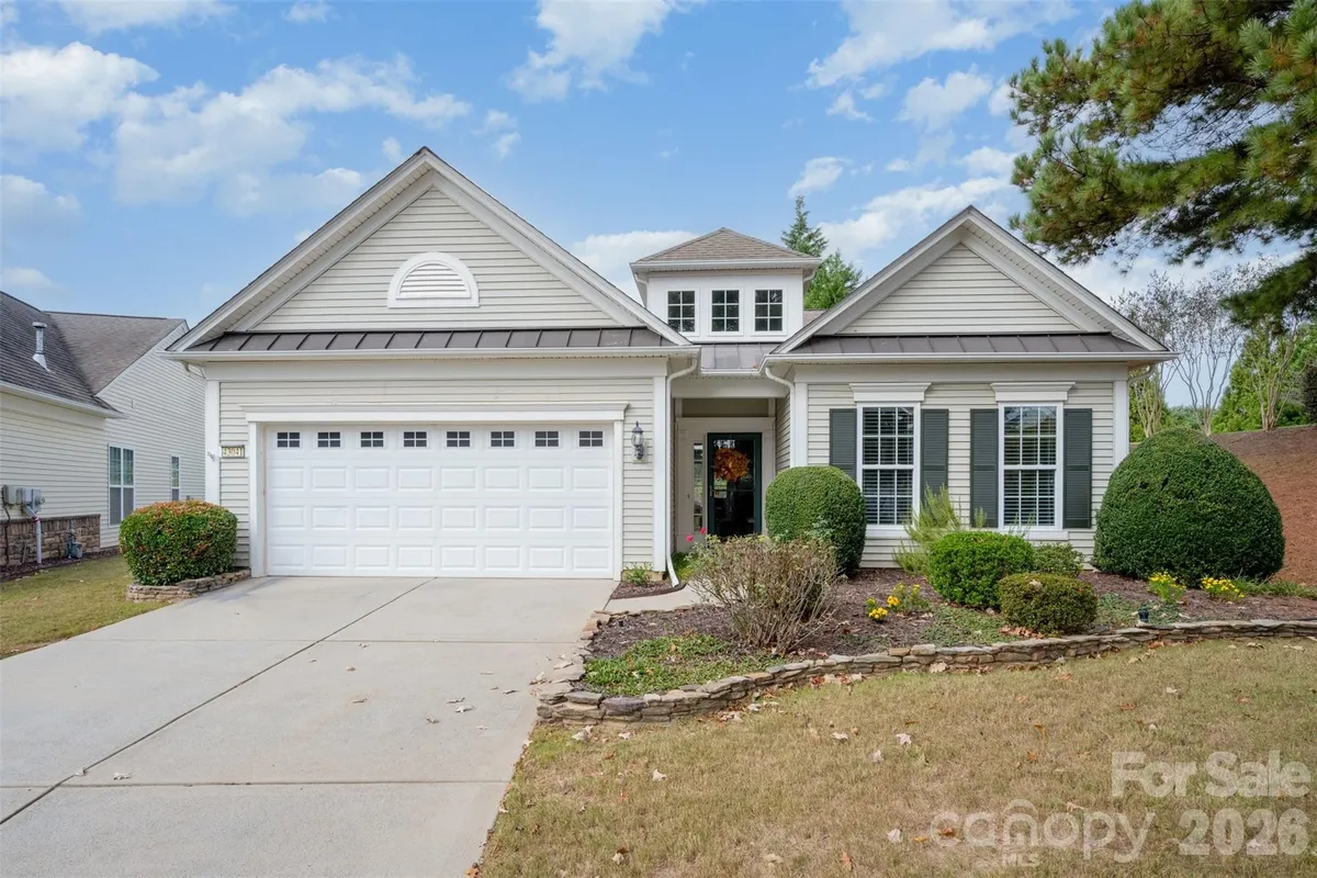 Property Slideshow image 1 of 47 | 43041 mimosa ct, Fort Mill, SC, 29707