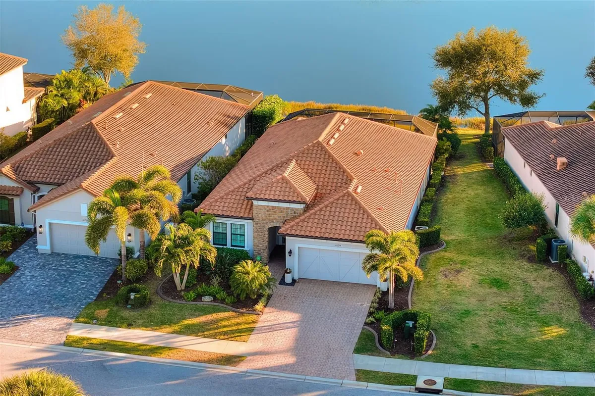 Property Slideshow image 1 of 65 | 12729 del corso loop, Bradenton, FL, 34211