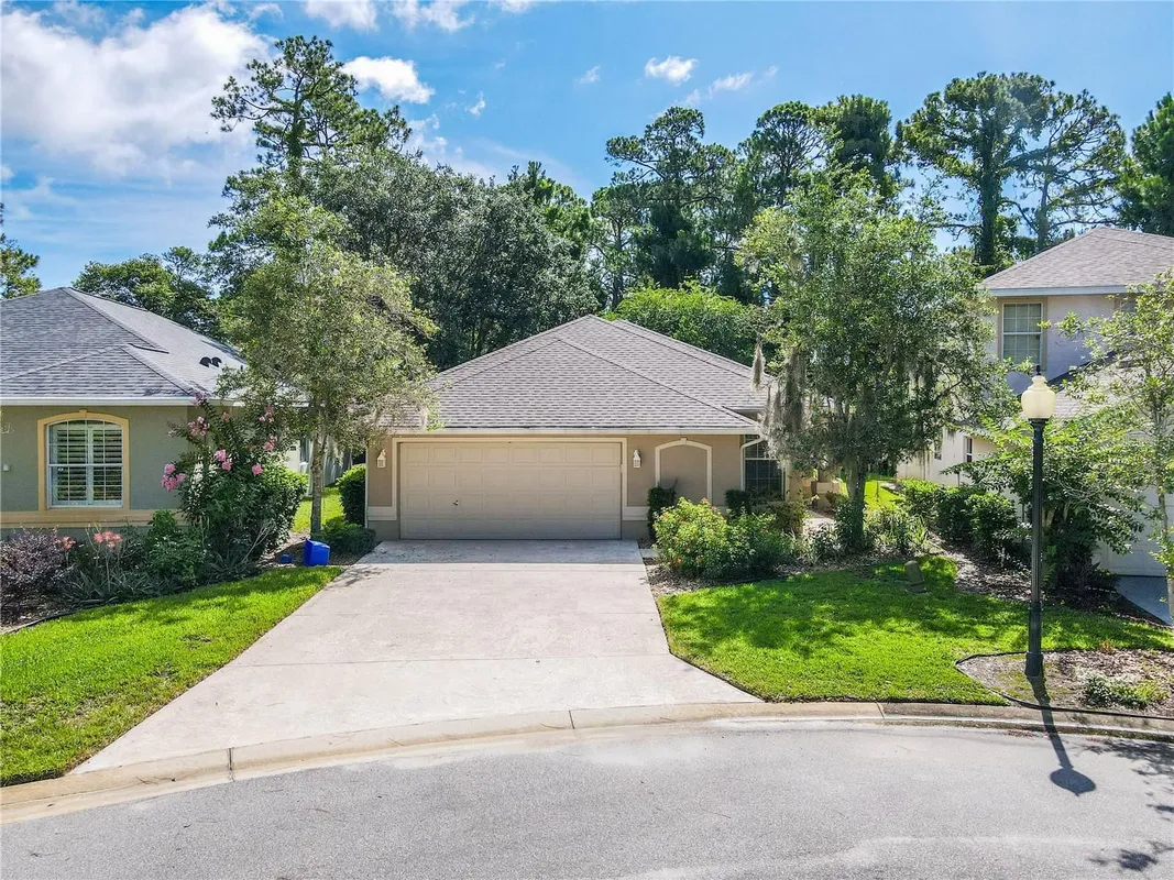 Property Slideshow image 1 of 46 | 44 crosstie ct, Palm Coast, FL, 32137