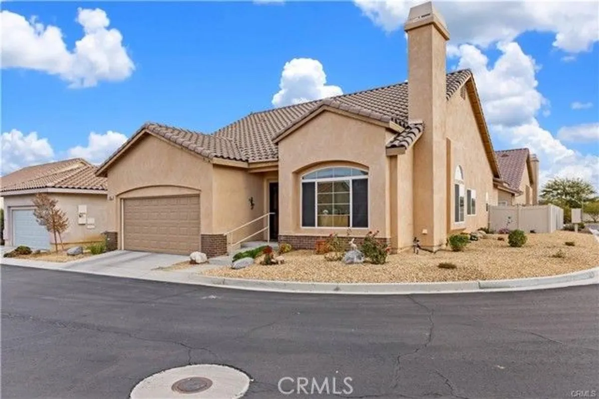 Property Slideshow image 1 of 33 | 7466 via real ln, Yucca Valley, CA, 92284