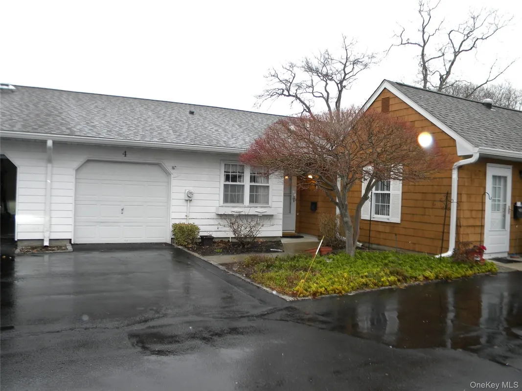 Property Slideshow image 1 of 27 | 4 revere dr, Islip, NY, 11782