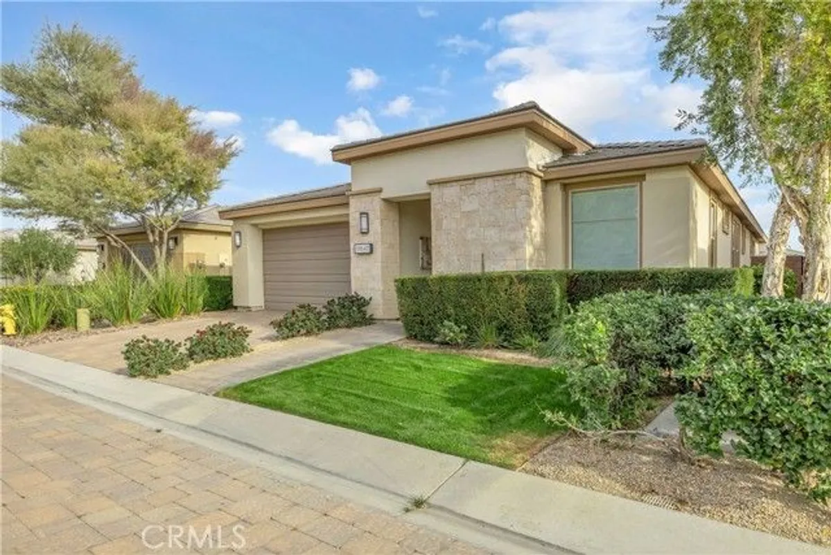 Property Slideshow image 1 of 41 | 51647 rolling green ct, Indio, CA, 92201