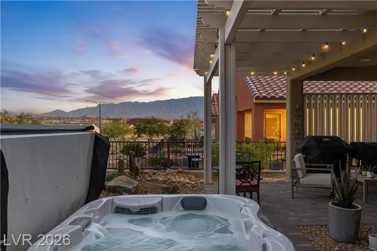 Property Slideshow image 1 of 65 | 945 outlook trl, Mesquite, NV, 89034