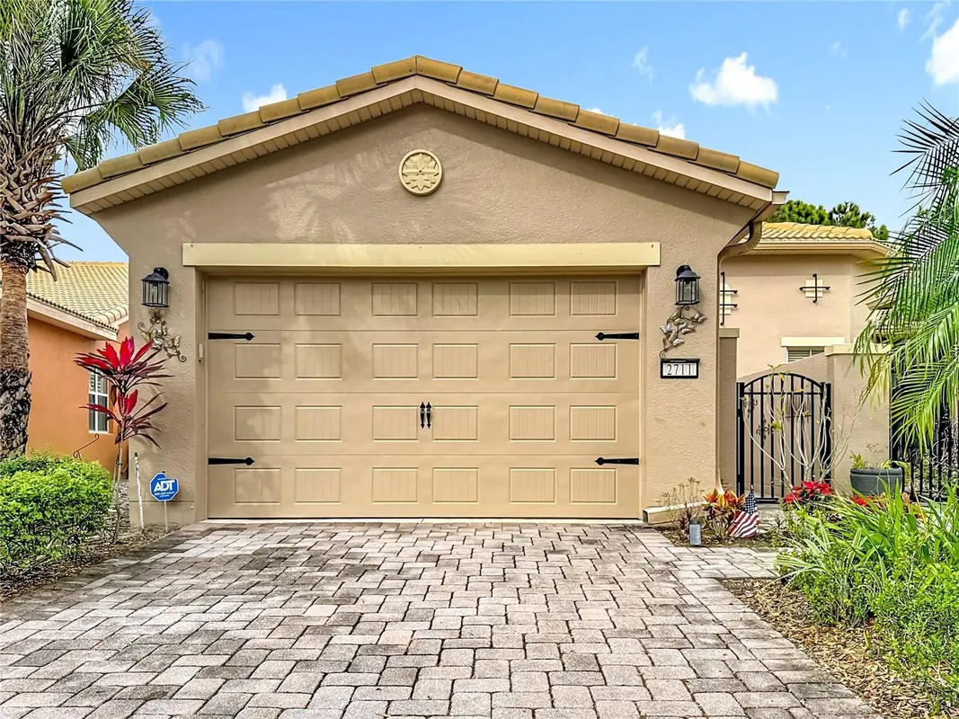Property Slideshow image 1 of 77 | 2711 palm tree dr, Kissimmee, FL, 34759