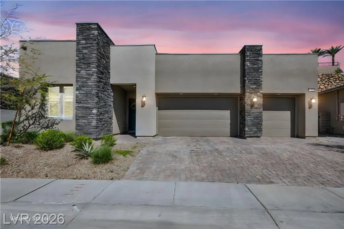 Property Slideshow image 1 of 26 | 64 reverie heights ave, Henderson, NV, 89011