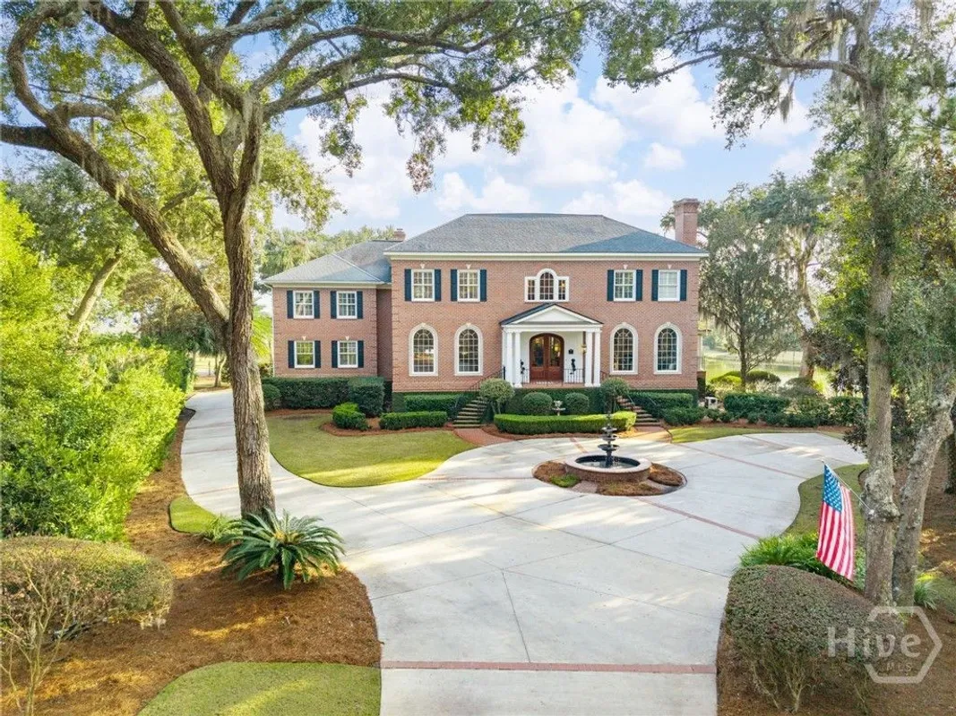 Property Slideshow image 1 of 53 | 4 prescott ln, Savannah, GA, 31411
