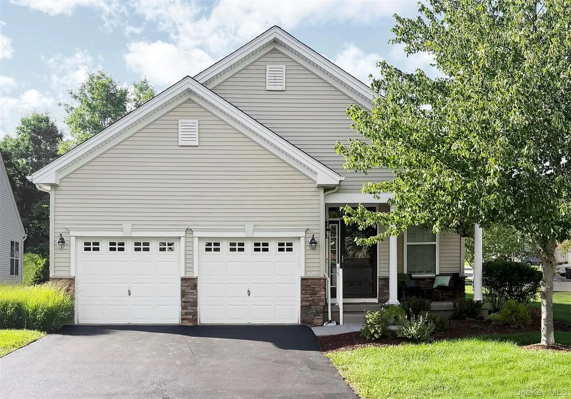 Property Slideshow image 1 of 1 | 65 jasmine dr, Middletown, NY, 10940