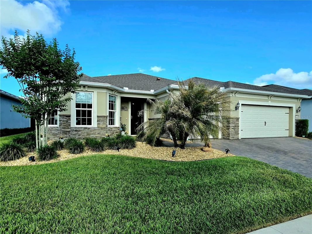 Property Slideshow image 1 of 75 | 2743 river creek ln, St Cloud, FL, 34771