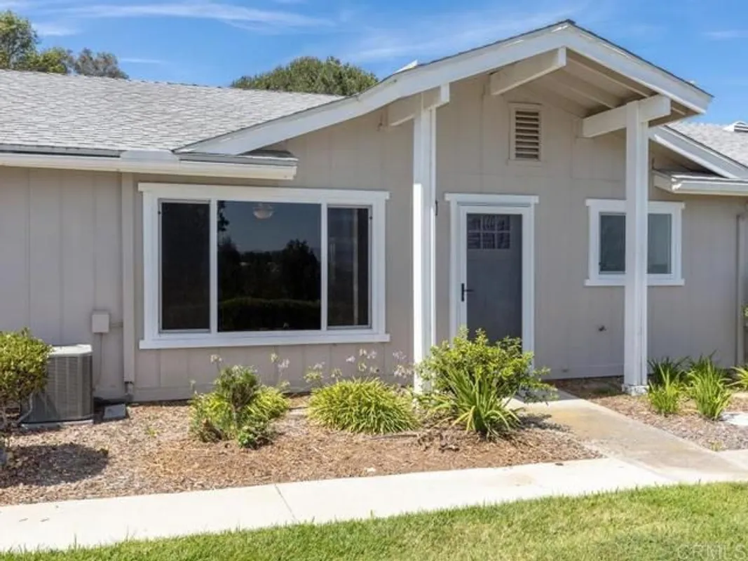 Property Slideshow image 1 of 44 | 4362 dowitcher way, Oceanside, CA, 92057
