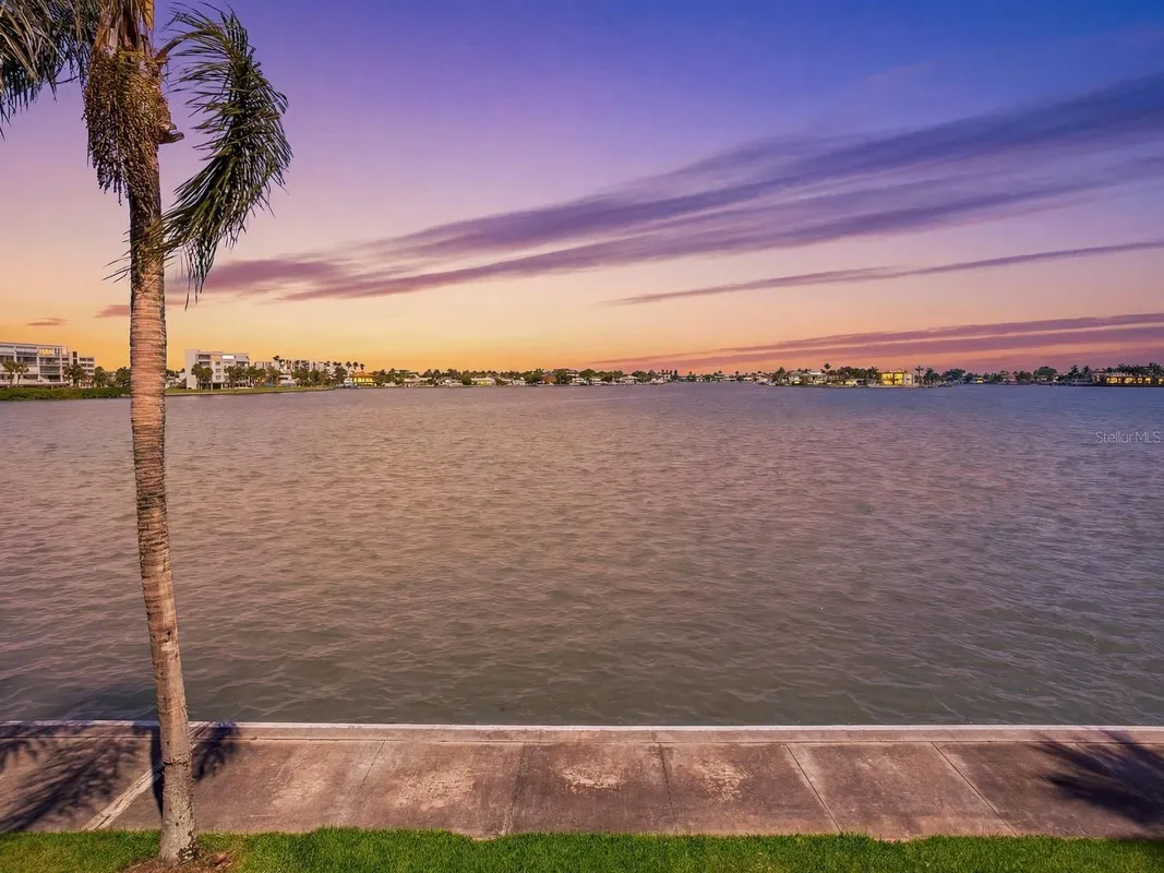 Property Slideshow image 1 of 34 | 7920 sun island dr 202, South Pasadena, FL, 33707
