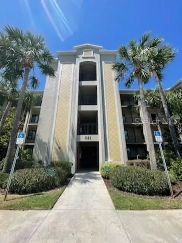 Property Slideshow image 1 of 43 | 7005 river hammock dr 404, Bradenton, FL, 34212