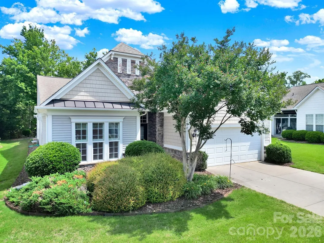 Property Slideshow image 1 of 44 | 15184 legend oaks ct, Fort Mill, SC, 29707