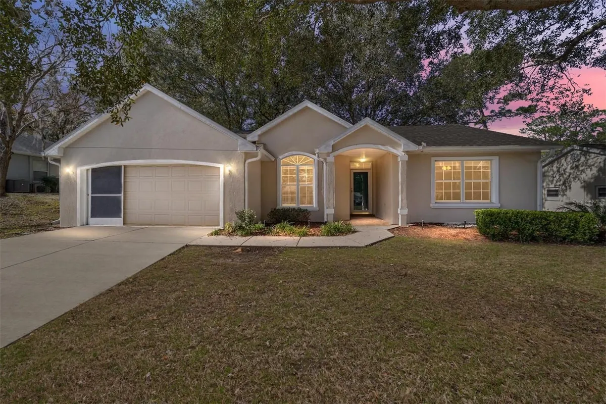 Property Slideshow image 1 of 55 | 11601 sw 77th cir, Ocala, FL, 34476