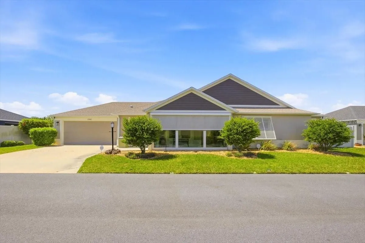 Property Slideshow image 1 of 44 | 2940 gulley ln, The Villages, FL, 32163