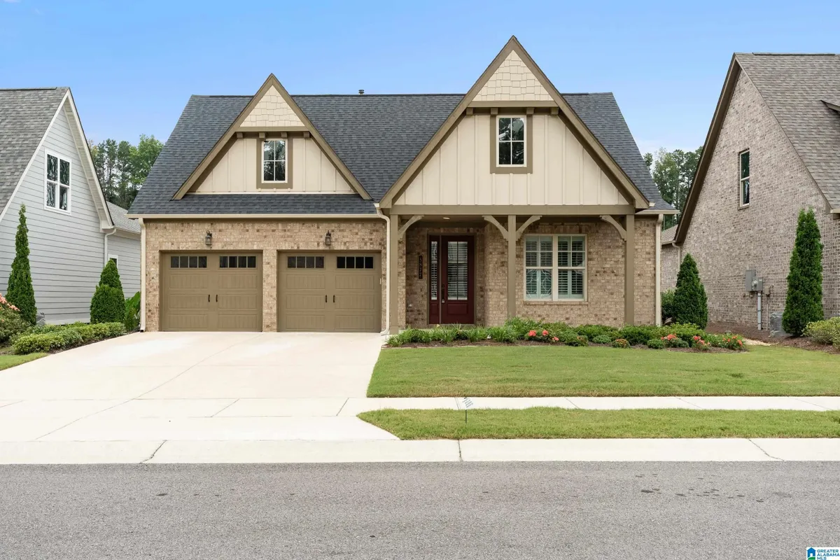Property Slideshow image 1 of 41 | 5877 heather way, Hoover, AL, 35244