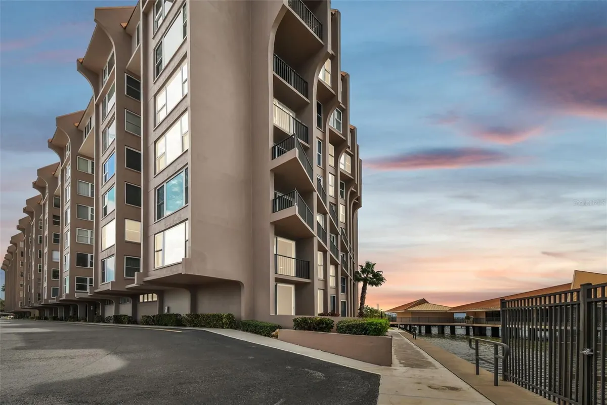 Property Slideshow image 1 of 44 | 634 edgewater dr 744, Dunedin, FL, 34698