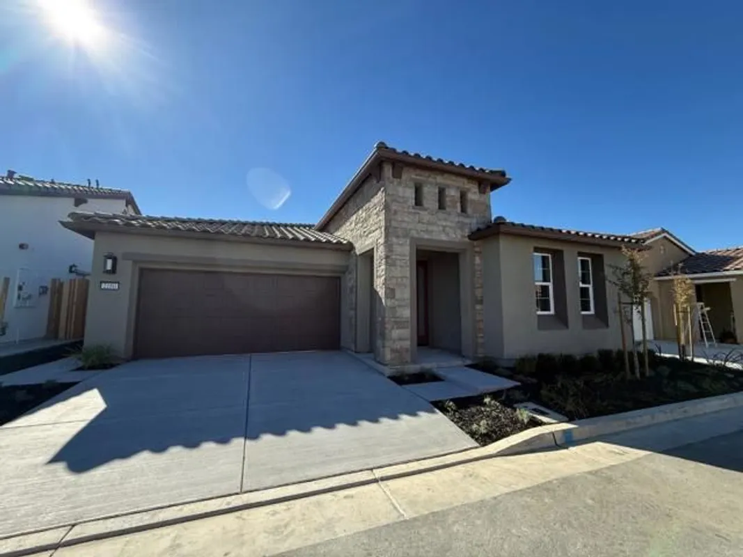 Property Slideshow image 1 of 13 | 2180 red oak dr, Hollister, CA, 95023