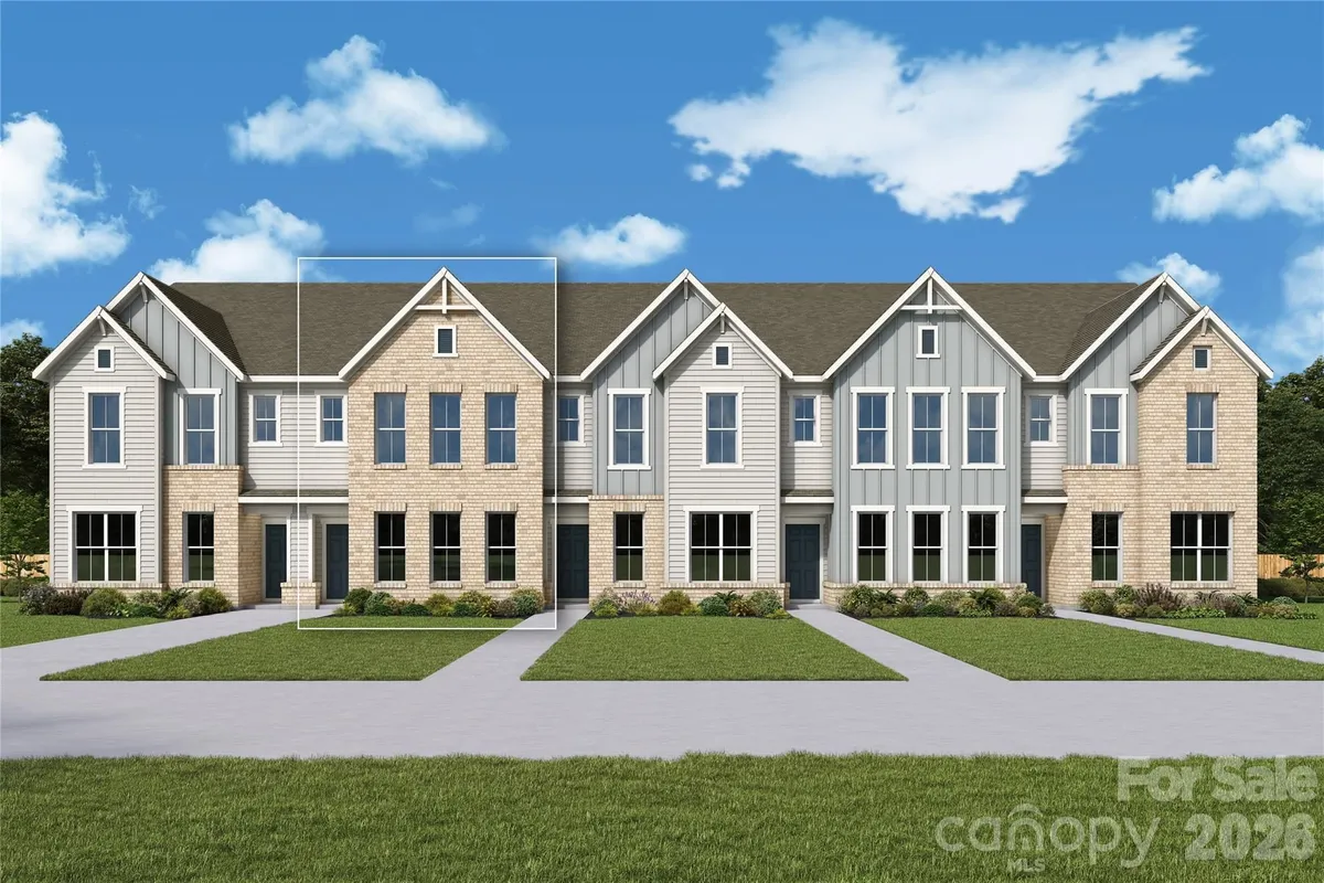 Property Slideshow image 1 of 4 | 13133 benessare ln, Matthews, NC, 28105