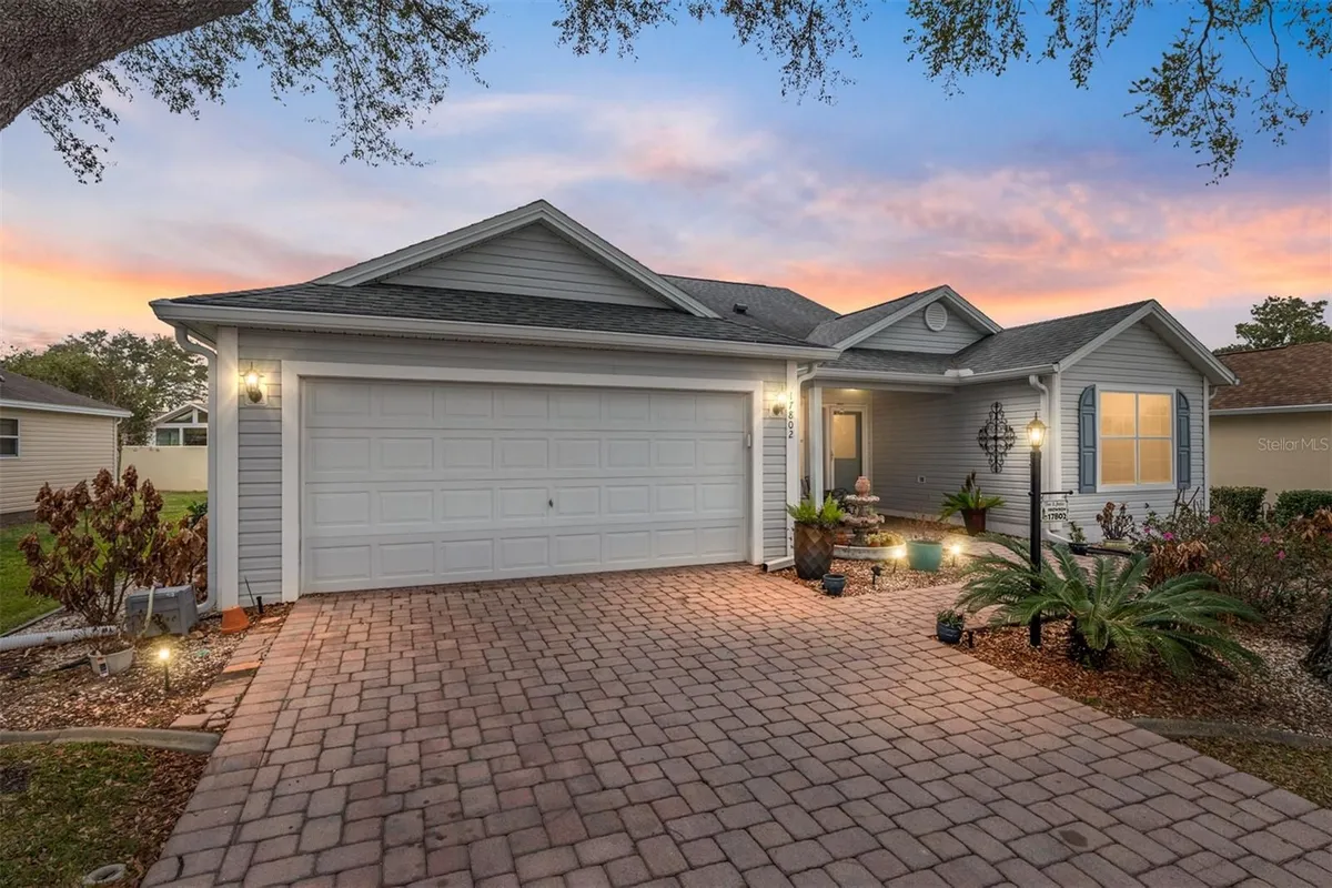 Property Slideshow image 1 of 79 | 17802 se 85th ellerbe ave, The Villages, FL, 32162
