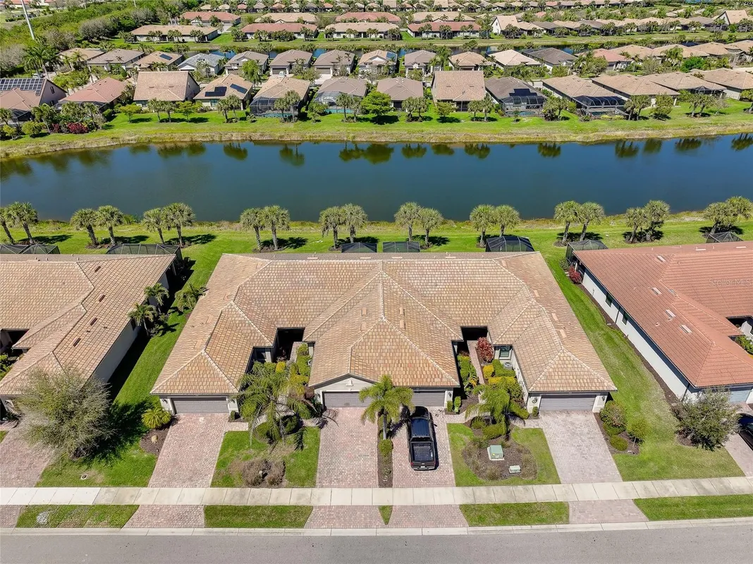 Property Slideshow image 1 of 76 | 13874 botteri st, Venice, FL, 34293