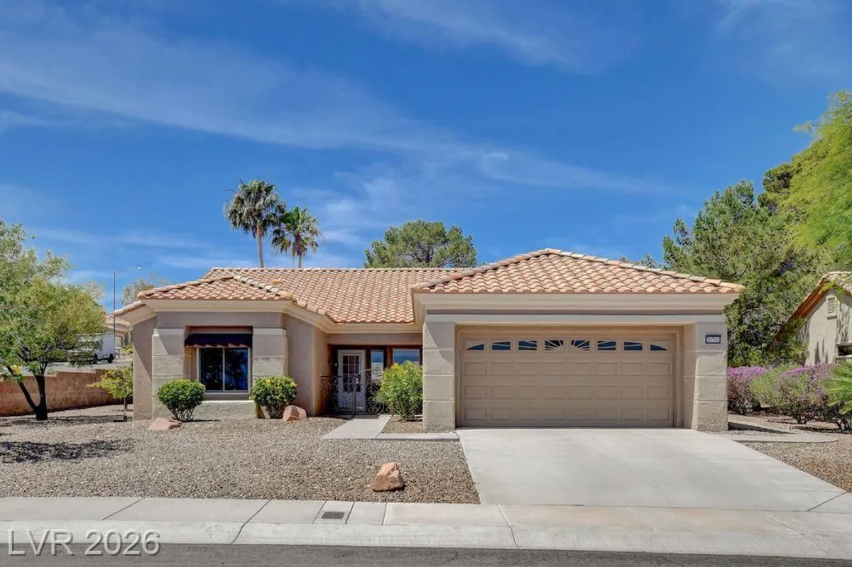 Property Slideshow image 1 of 38 | 10701 hunters woods pl, Las Vegas, NV, 89134