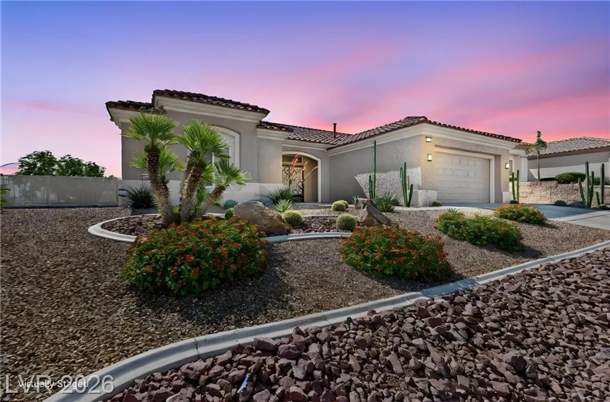 Property Slideshow image 1 of 78 | 2736 darby falls dr, Las Vegas, NV, 89134