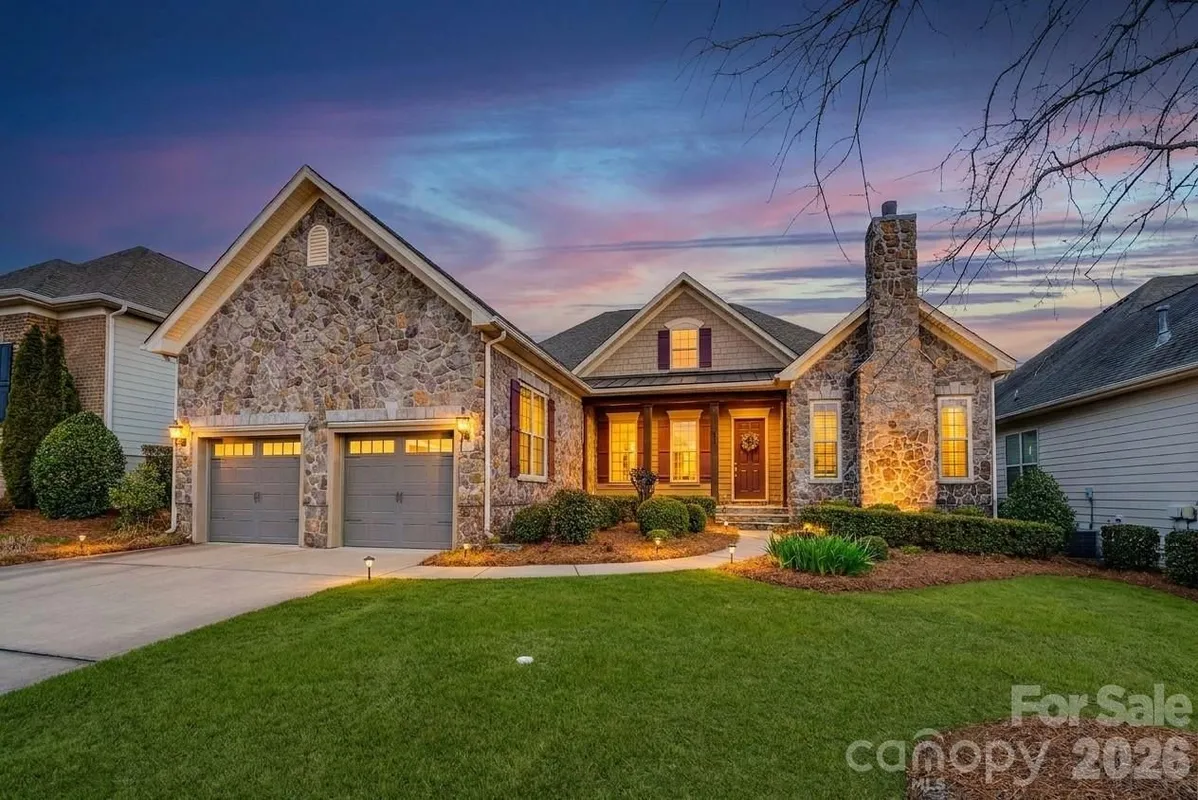 Property Slideshow image 1 of 37 | 14920 high bluff ct, Charlotte, NC, 28278