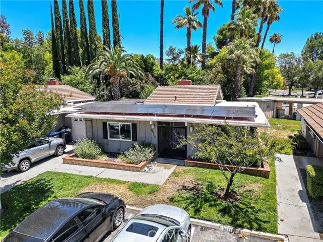 Property Slideshow image 1 of 50 | 38750 via las flores, Murrieta, CA, 92563