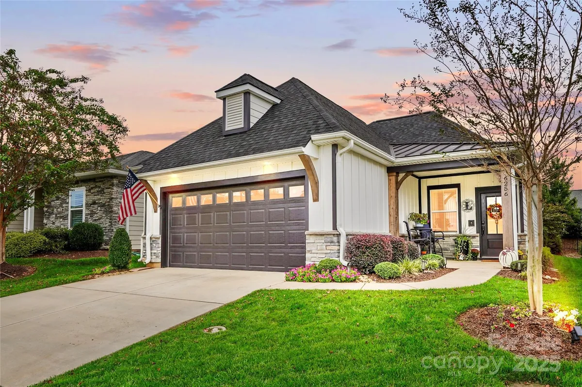 Property Slideshow image 1 of 48 | 6256 raven rock dr, Denver, NC, 28037