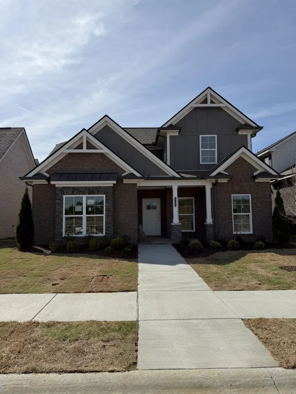 Property Slideshow image 1 of 17 | 6189 parkhaven blvd, Hermitage, TN, 37076