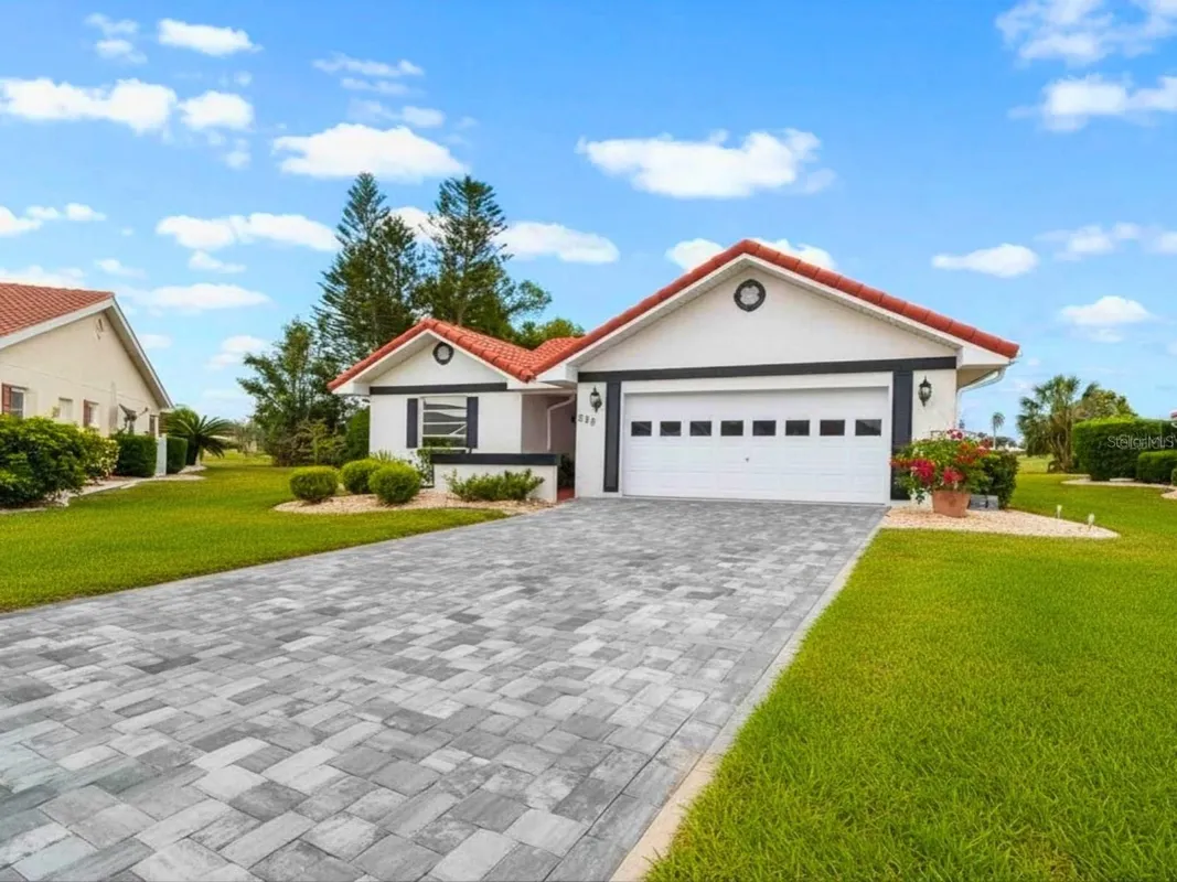 Property Slideshow image 1 of 47 | 705 westmont way, Sun City Center, FL, 33573
