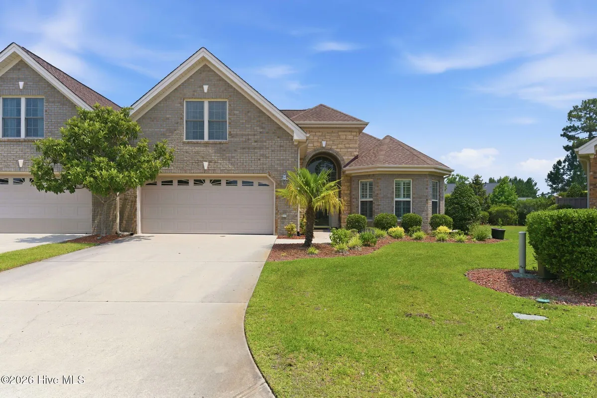 Property Slideshow image 1 of 49 | 4003 alastaire cv, Leland, NC, 28451