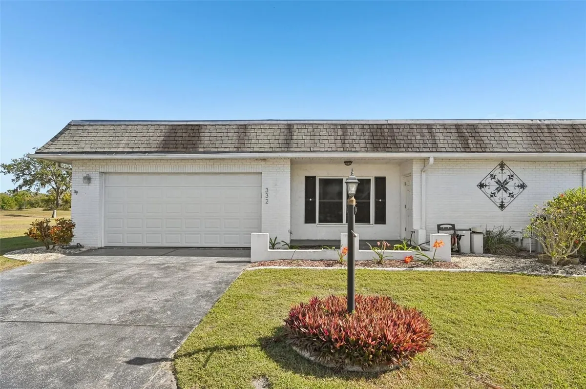 Property Slideshow image 1 of 54 | 332 club manor dr, Sun City Center, FL, 33573