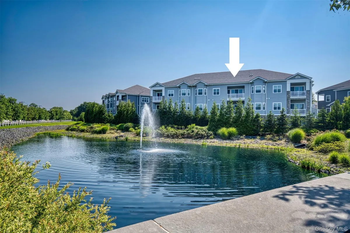 Property Slideshow image 1 of 50 | 178 summer cir, Huntington, NY, 11731