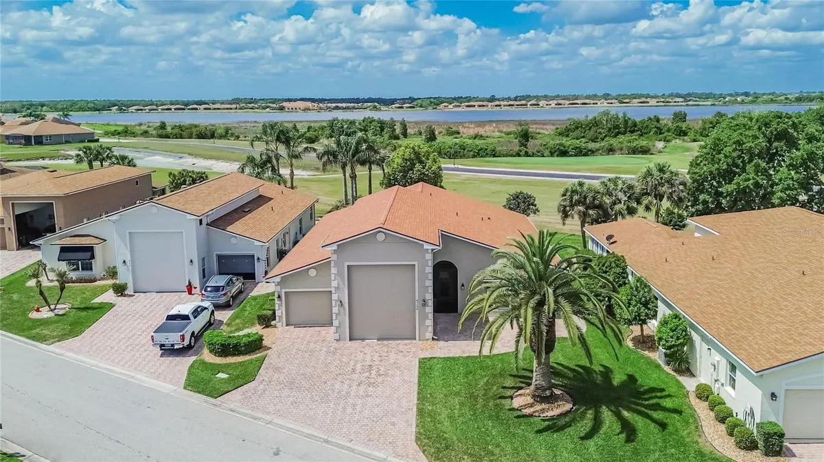 Property Slideshow image 1 of 98 | 4152 dunmore dr, Lake Wales, FL, 33859
