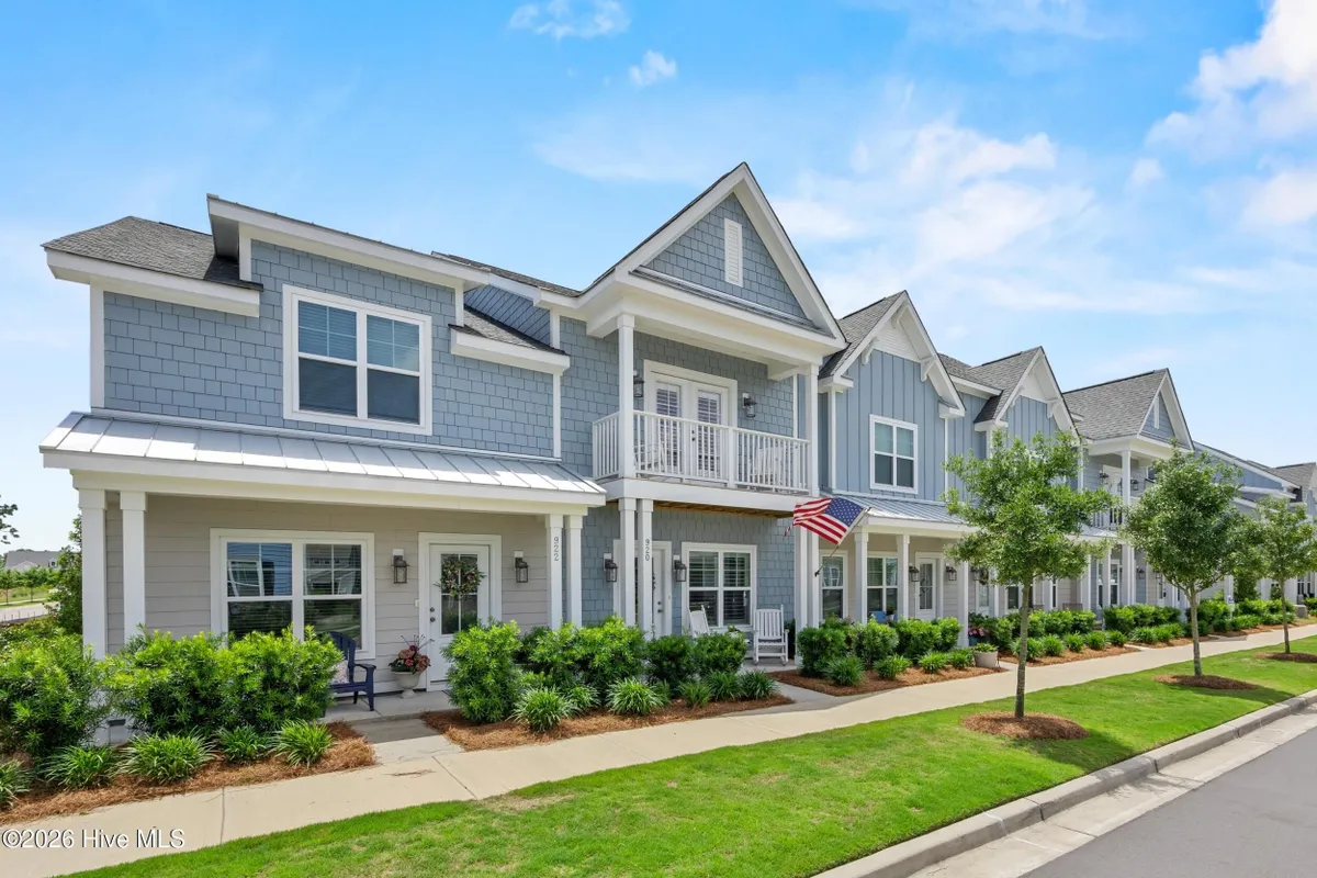 Property Slideshow image 1 of 30 | 920 fresnel run, Wilmington, NC, 28412
