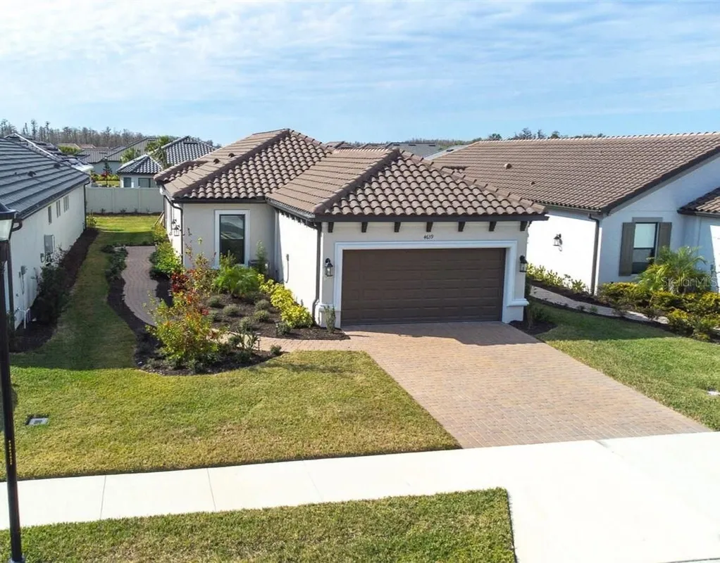 Property Slideshow image 1 of 60 | 4639 garofalo rd, Wesley Chapel, FL, 33543