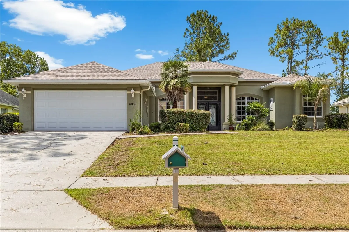 Property Slideshow image 1 of 64 | 5334 legend hills ln, Spring Hill, FL, 34609