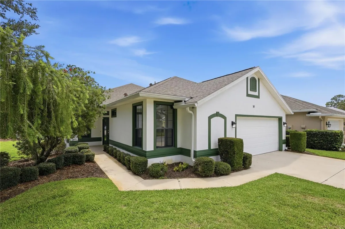 Property Slideshow image 1 of 52 | 14 crosslink ct, Palm Coast, FL, 32137