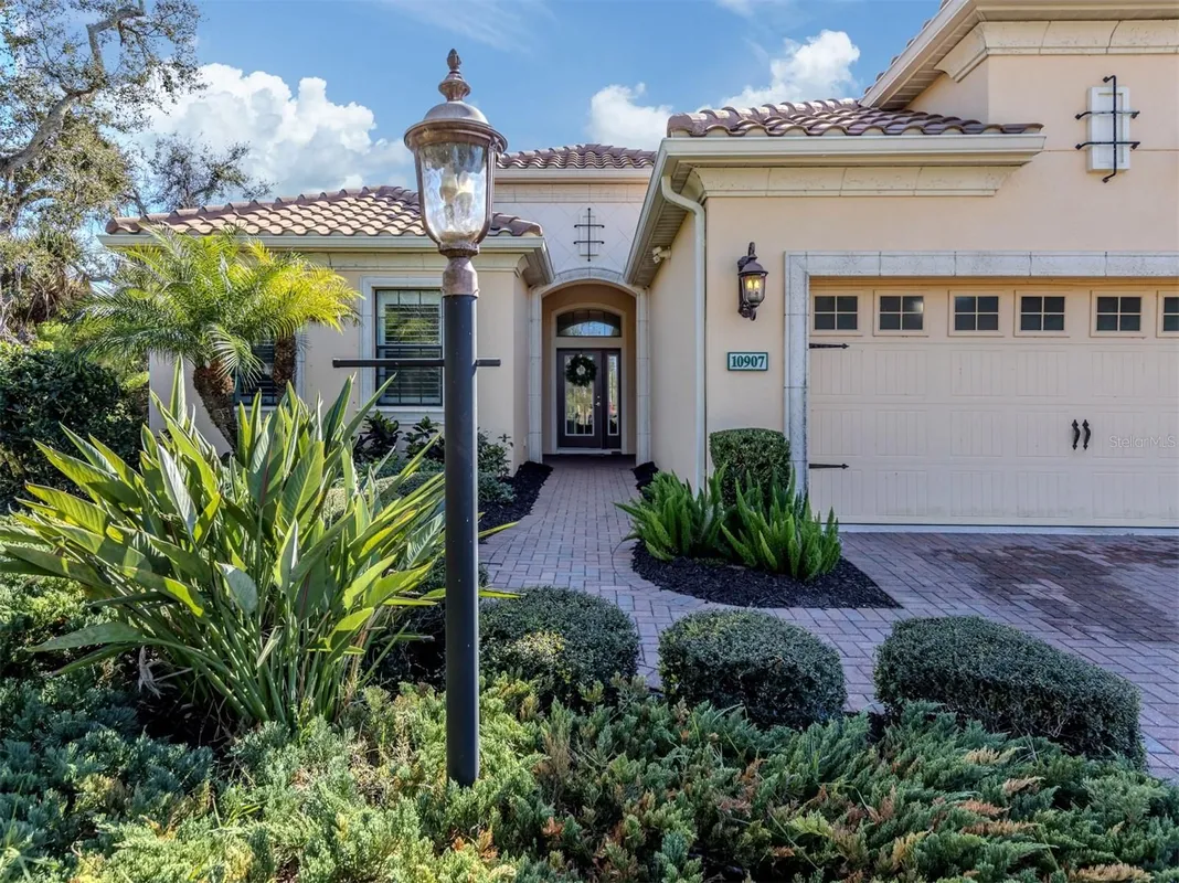 Property Slideshow image 1 of 55 | 10907 trophy dr, Englewood, FL, 34223