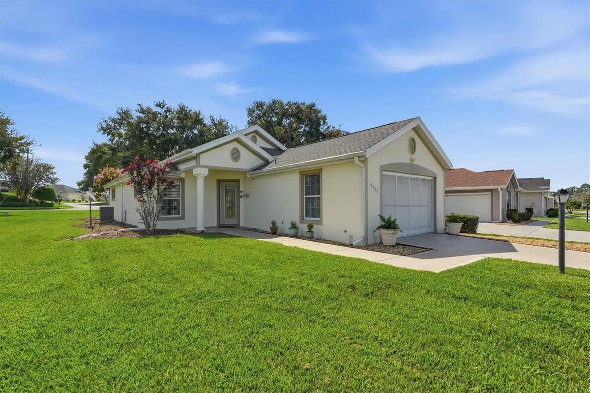 Property Slideshow image 1 of 42 | 17695 se 114th ct, Summerfield, FL, 34491