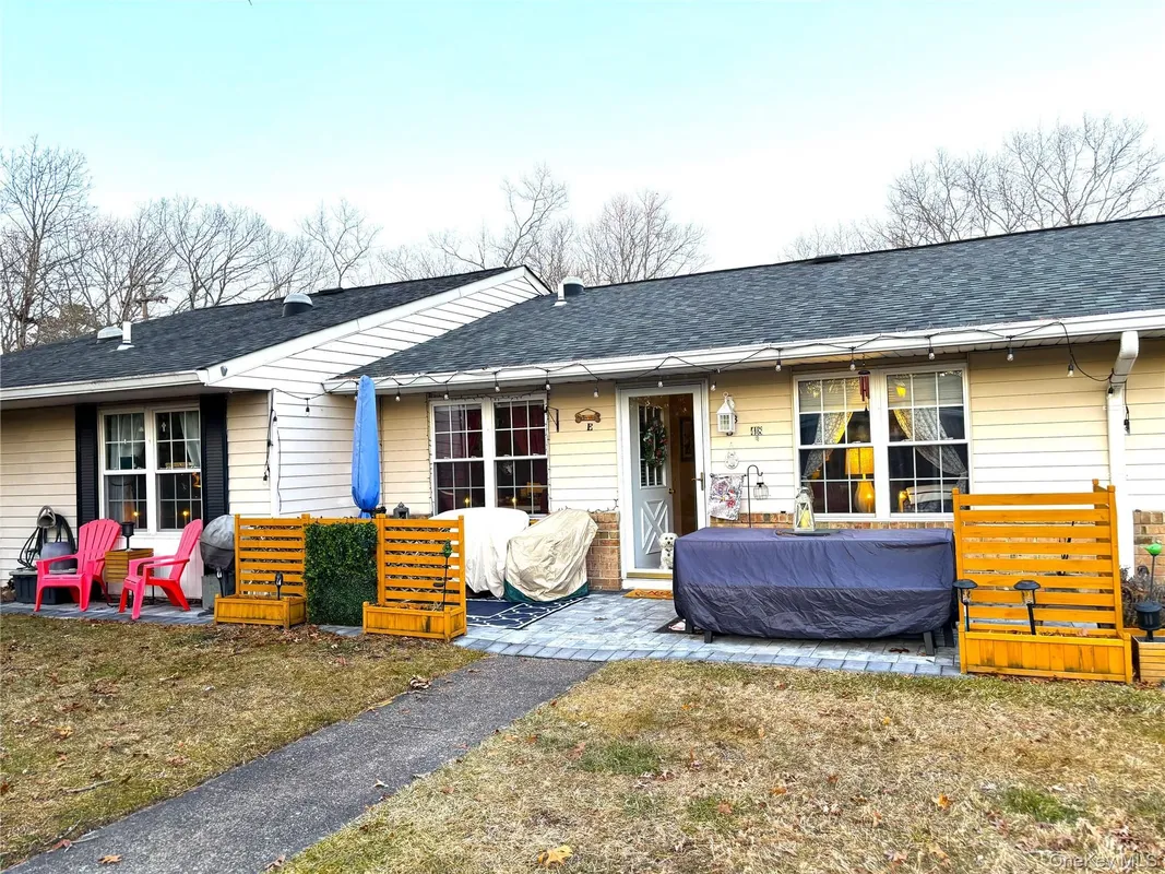 Property Slideshow image 1 of 22 | 418 weymouth ct b, Ridge, NY, 11961