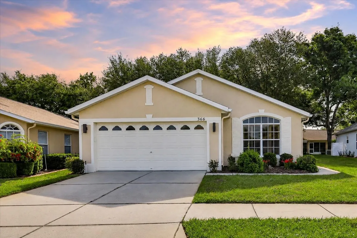 Property Slideshow image 1 of 36 | 366 barrington ct, Spring Hill, FL, 34609