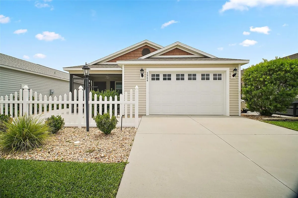 Property Slideshow image 1 of 24 | 1964 rhett rd, The Villages, FL, 32163