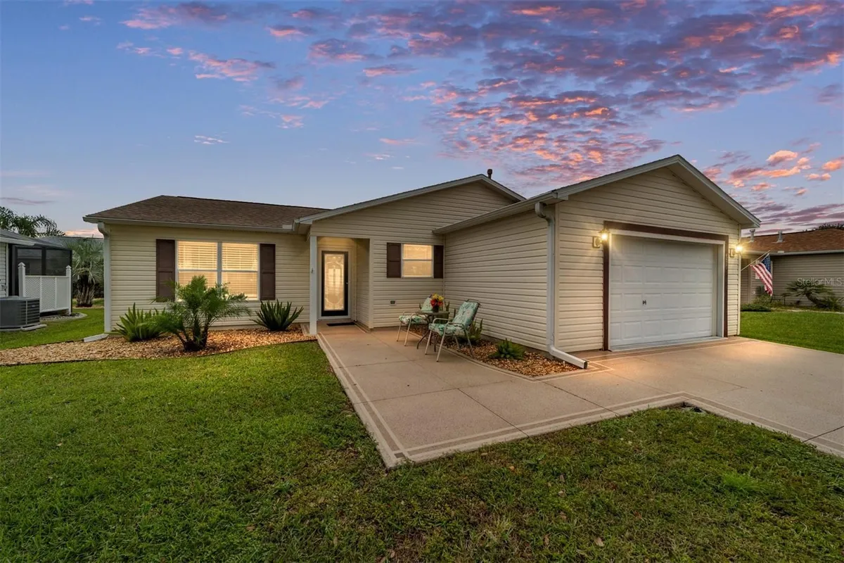 Property Slideshow image 1 of 33 | 3288 oakdale pl, The Villages, FL, 32162