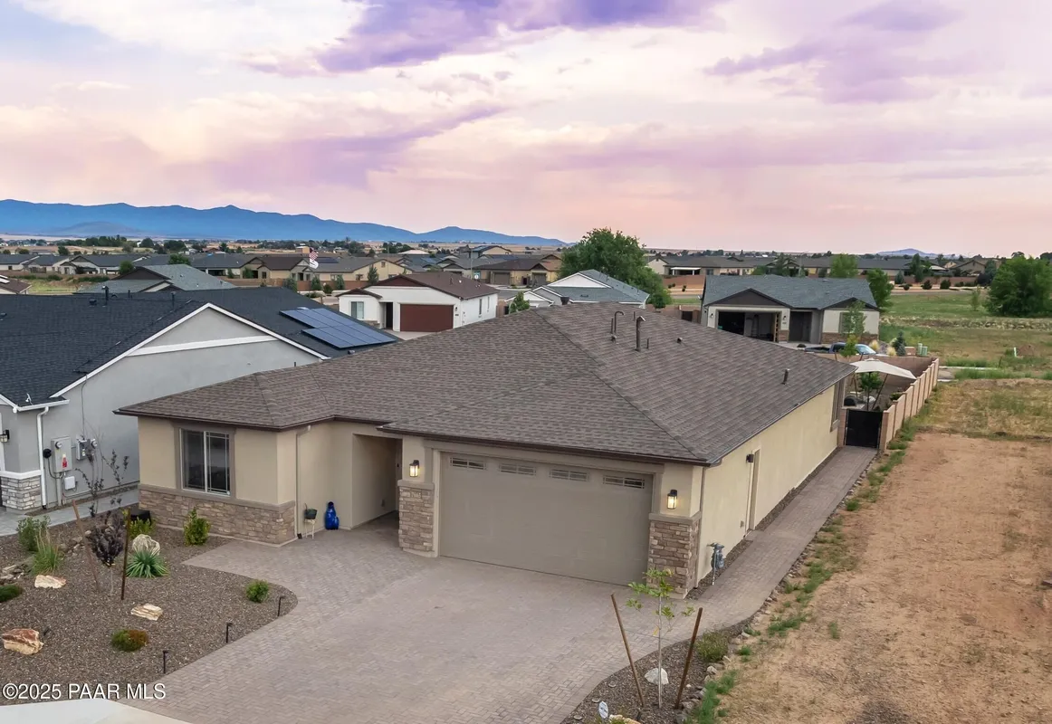 Property Slideshow image 1 of 44 | 7665 e fieldstone dr, Prescott Valley, AZ, 86315