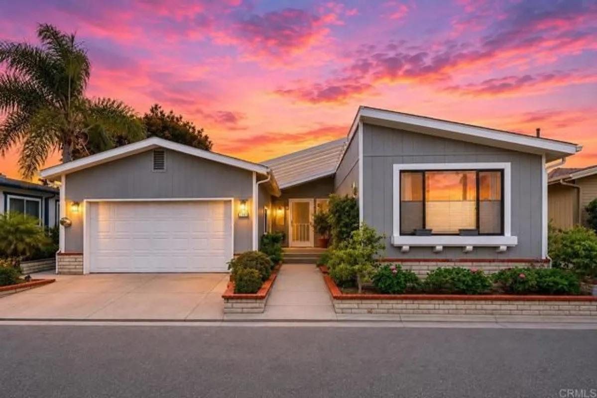 Property Slideshow image 1 of 34 | 1148 via santa paulo, Vista, CA, 92081