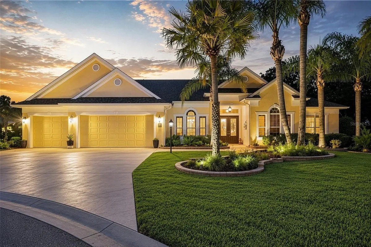 Property Slideshow image 1 of 75 | 2063 lake ridge dr, The Villages, FL, 32162
